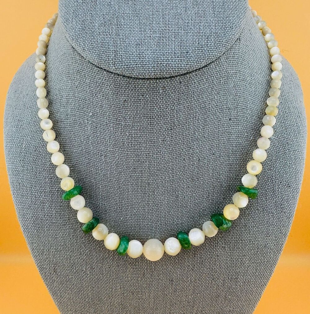 Vintage Necklace Polished Mother of Pearl Green Jade Graduated 925 Clasp 16"